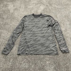 Lululemon Metal Vent Tech Long Sleeve